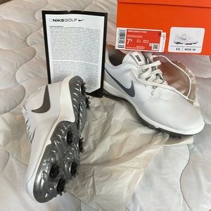 Nike Women’s Golf Cleats Size 7.5 Brand New In Box Never Worn